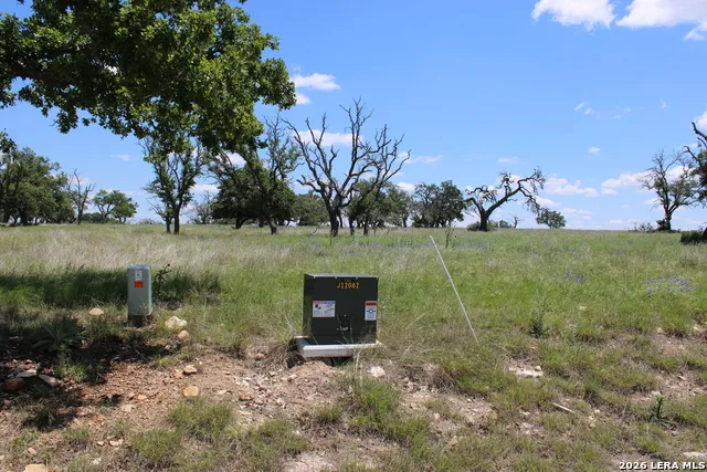 135 PACK SADDLE LN Fredericksburg, TX 78624