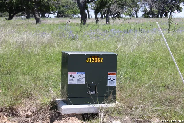 135 PACK SADDLE LN Fredericksburg, TX 78624