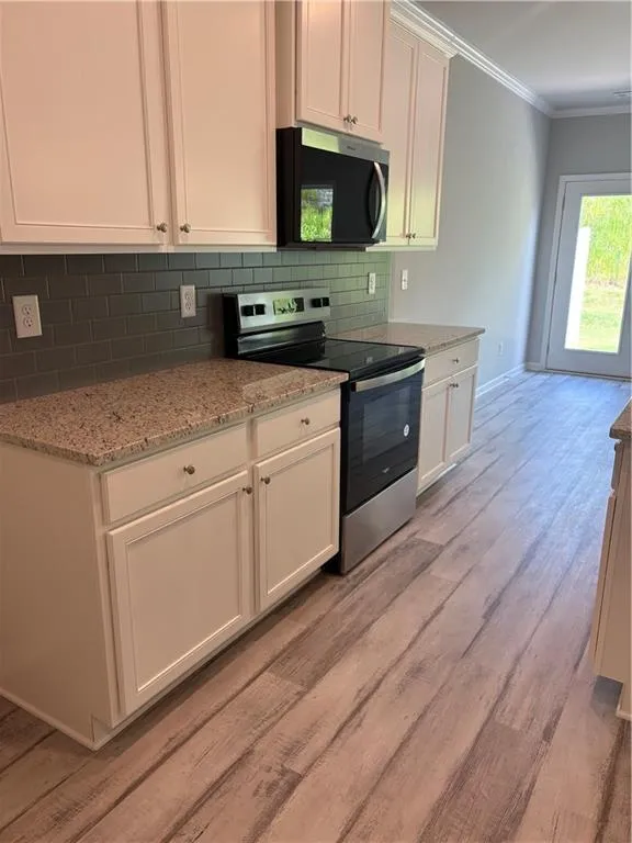 5278 Fox Den Road Oakwood, GA 30566