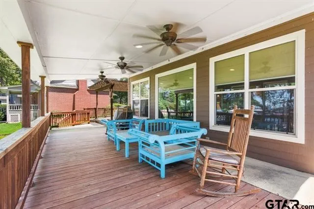 3522 S Island Drive Chandler, TX 75758