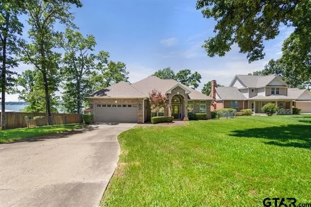 3522 S Island Drive Chandler, TX 75758