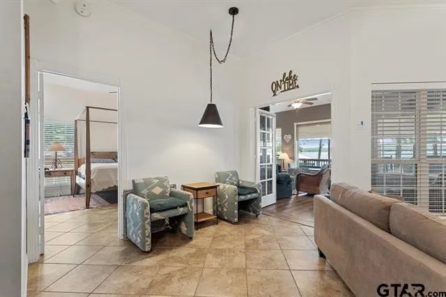 3522 S Island Drive Chandler, TX 75758