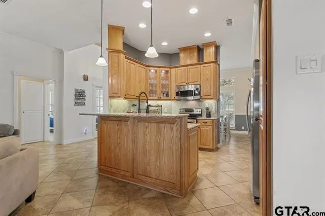 3522 S Island Drive Chandler, TX 75758