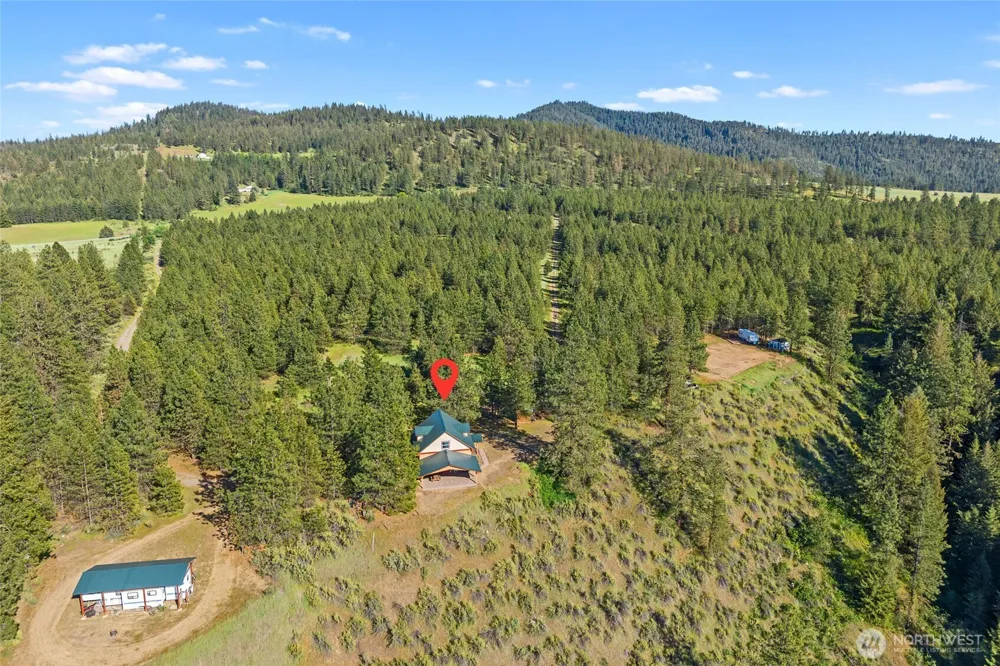 6523 Camp Naborlee Road Fruitland, WA 99129