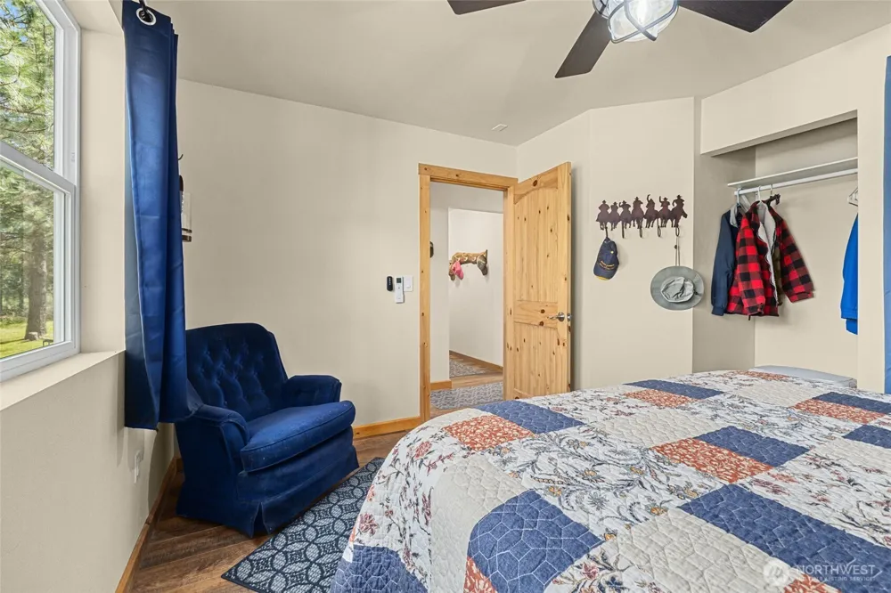 6523 Camp Naborlee Road Fruitland, WA 99129