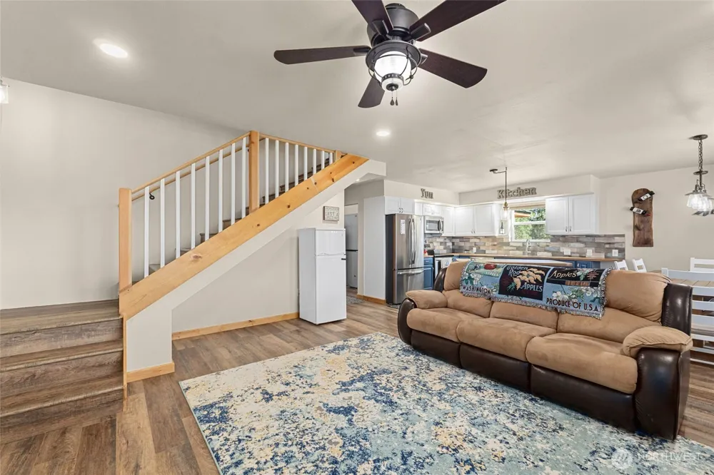 6523 Camp Naborlee Road Fruitland, WA 99129