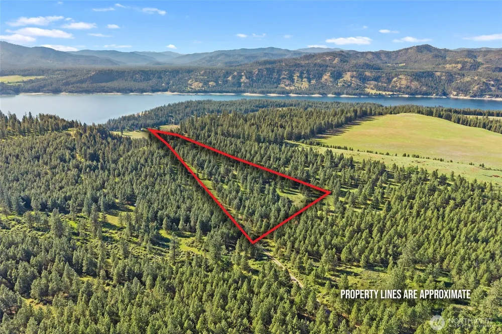 6523 Camp Naborlee Road Fruitland, WA 99129