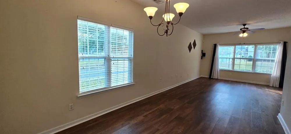 5472 Festival Av Fairburn, GA 30213