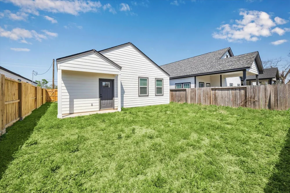 8130 Sunbury Street Houston, TX 77028