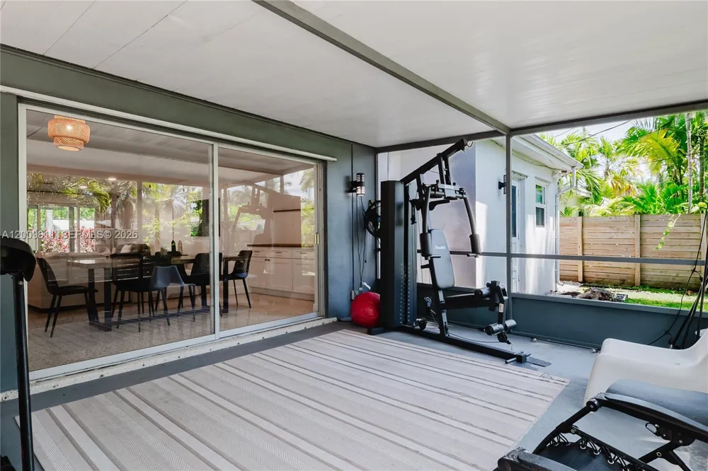 1106 13th Ct Hollywood, FL 33019