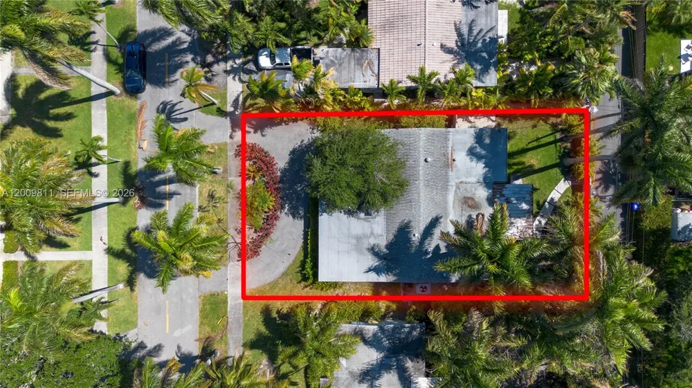 1106 13th Ct Hollywood, FL 33019