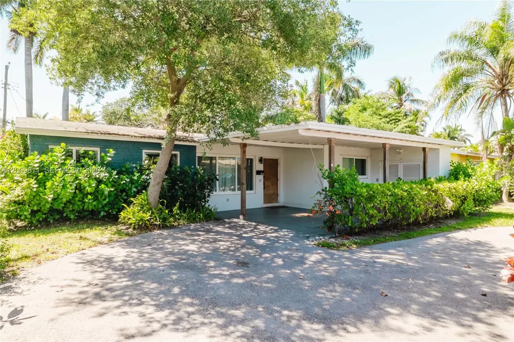 1106 13th Ct Hollywood, FL 33019