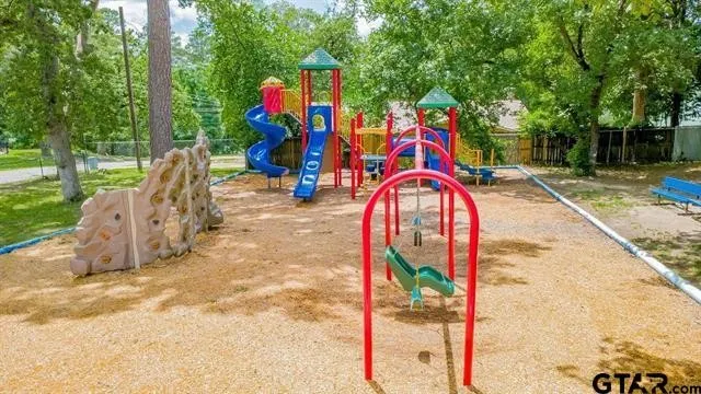 161 Fairway Drive E Hideaway, TX 75771