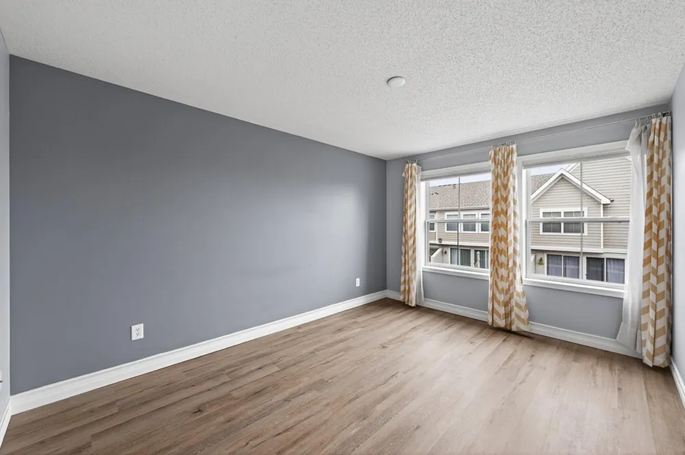 4735 Victor Path #6 Hugo, MN 55038