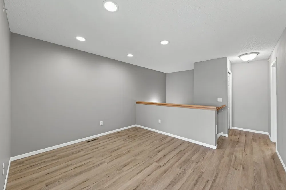 4735 Victor Path #6 Hugo, MN 55038