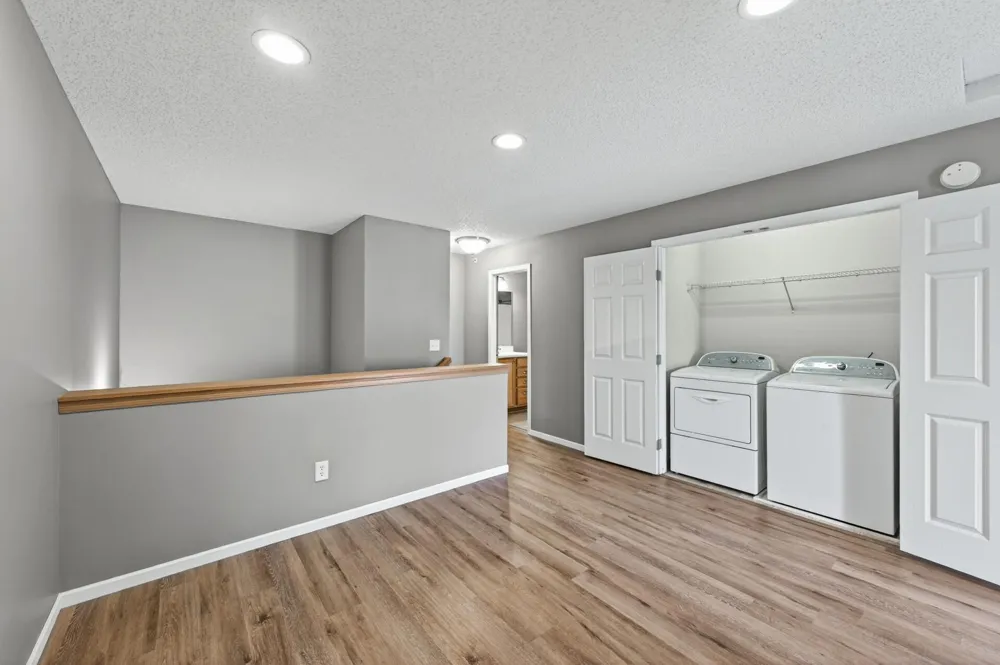 4735 Victor Path #6 Hugo, MN 55038