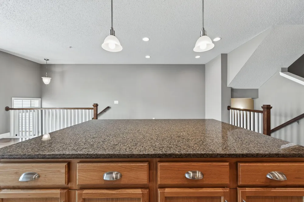 4735 Victor Path #6 Hugo, MN 55038