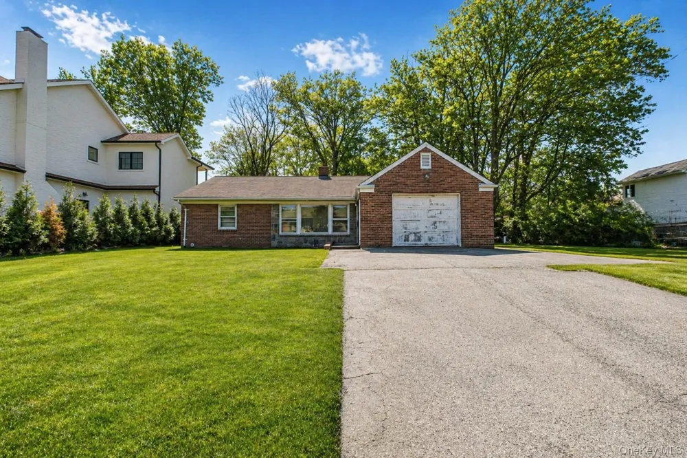 20 Delphine Terrace Staten Island, NY 10305