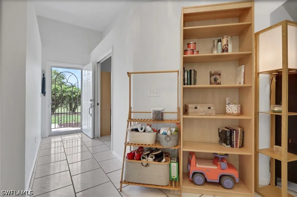 W Crown Pointe Boulevard Naples, FL 34112