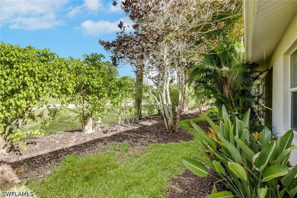 W Crown Pointe Boulevard Naples, FL 34112