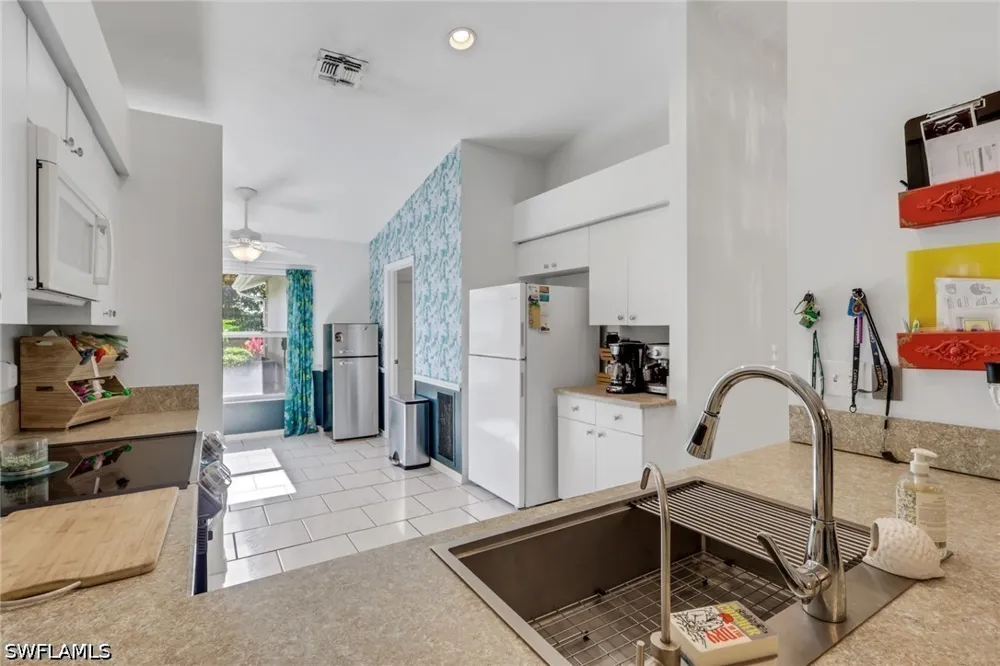 W Crown Pointe Boulevard Naples, FL 34112