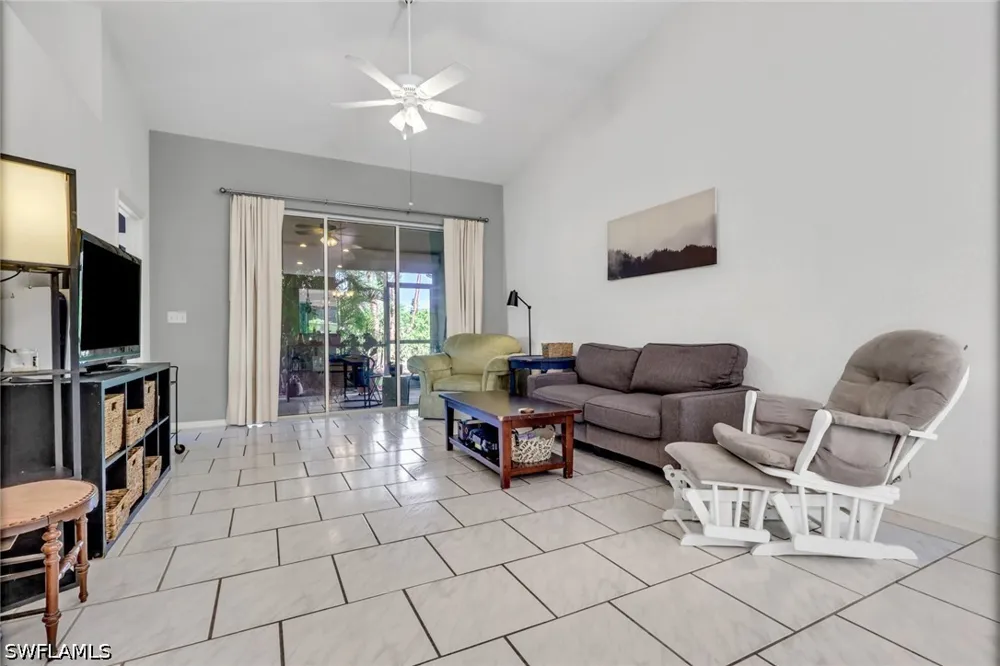 W Crown Pointe Boulevard Naples, FL 34112