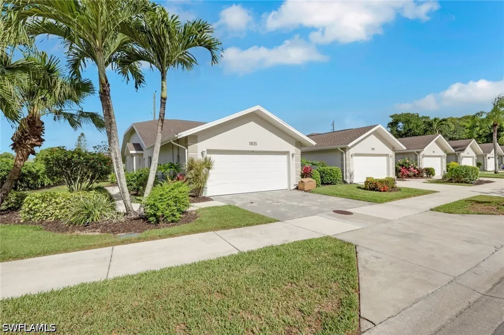 W Crown Pointe Boulevard Naples, FL 34112