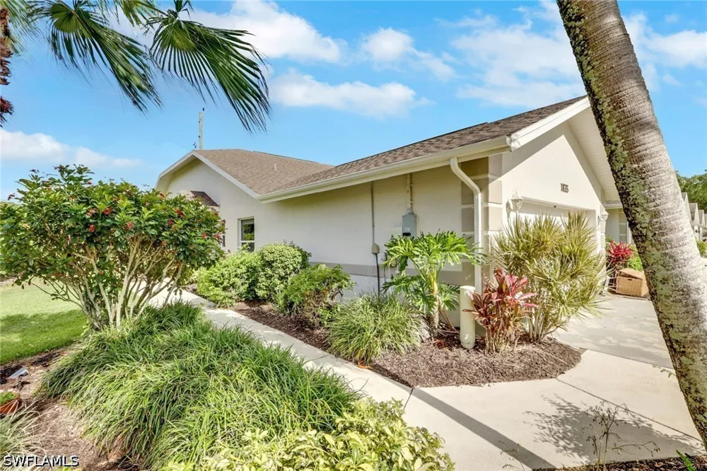 W Crown Pointe Boulevard Naples, FL 34112