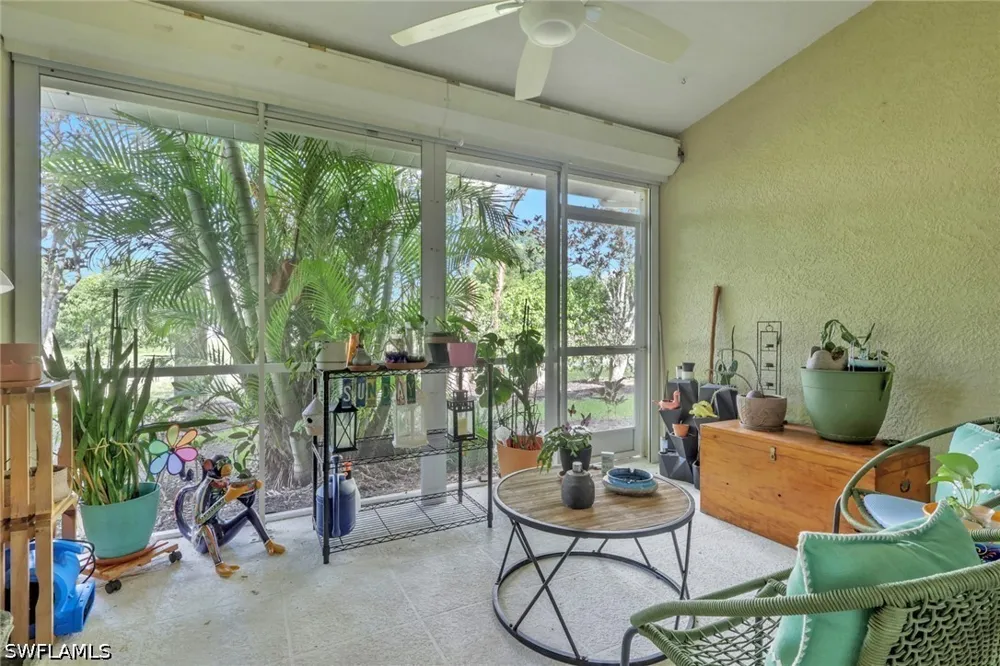 W Crown Pointe Boulevard Naples, FL 34112