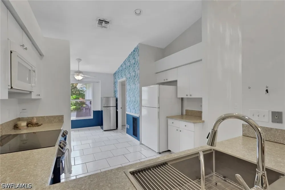 W Crown Pointe Boulevard Naples, FL 34112
