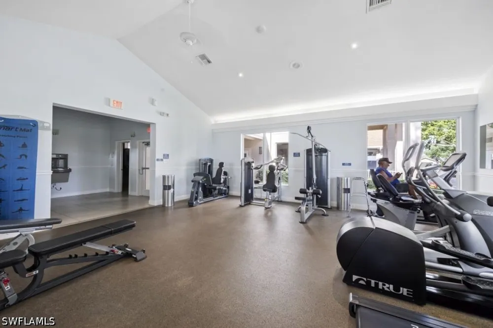 W Crown Pointe Boulevard Naples, FL 34112