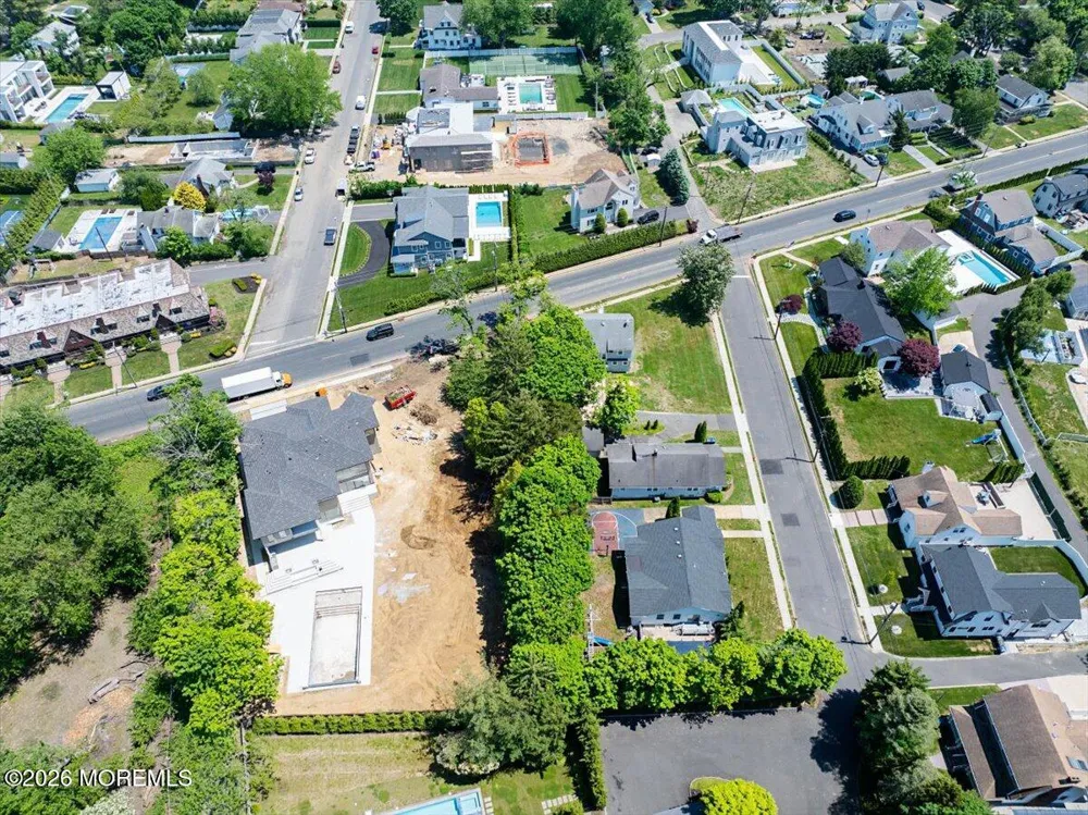 1012 Norwood Avenue Oakhurst, NJ 07755