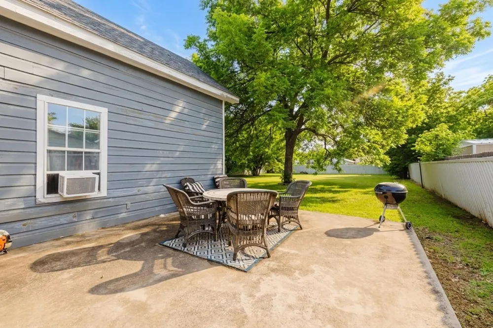 201 E Plummer Street Eastland, TX 76448