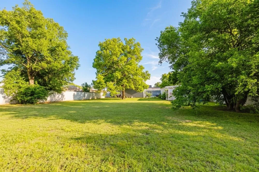 201 E Plummer Street Eastland, TX 76448