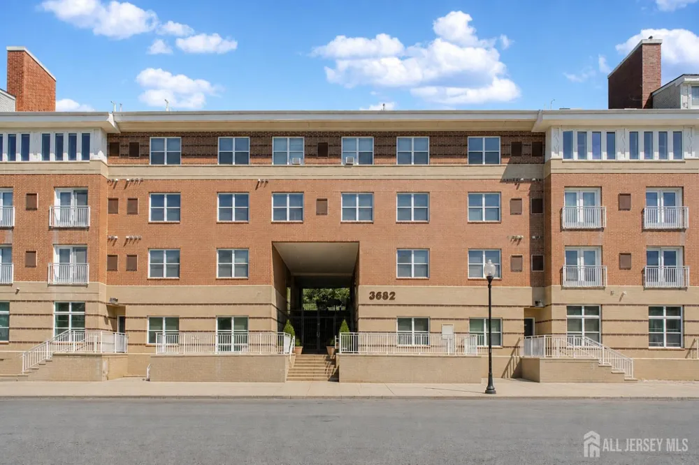 368 Rector Street #414 Perth Amboy, NJ 08861