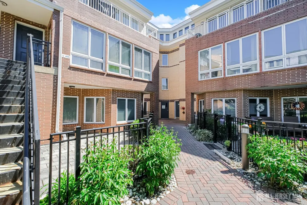 368 Rector Street #414 Perth Amboy, NJ 08861