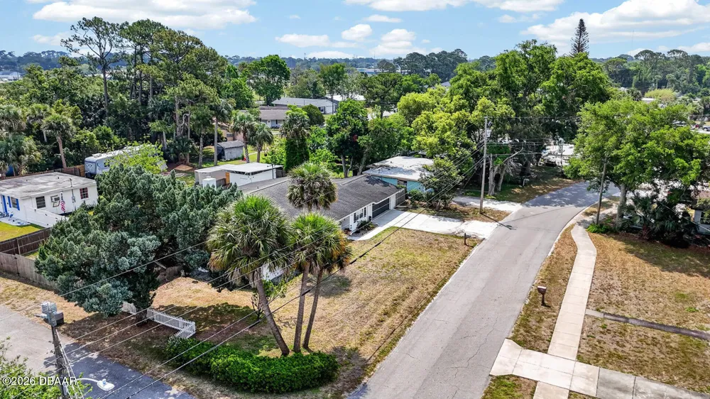 925 Flagler Avenue Edgewater, FL 32132