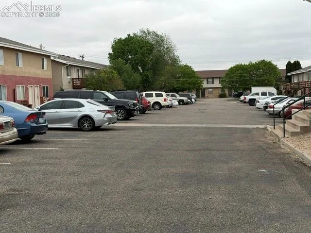1701 Oakshire Lane Pueblo, CO 81001