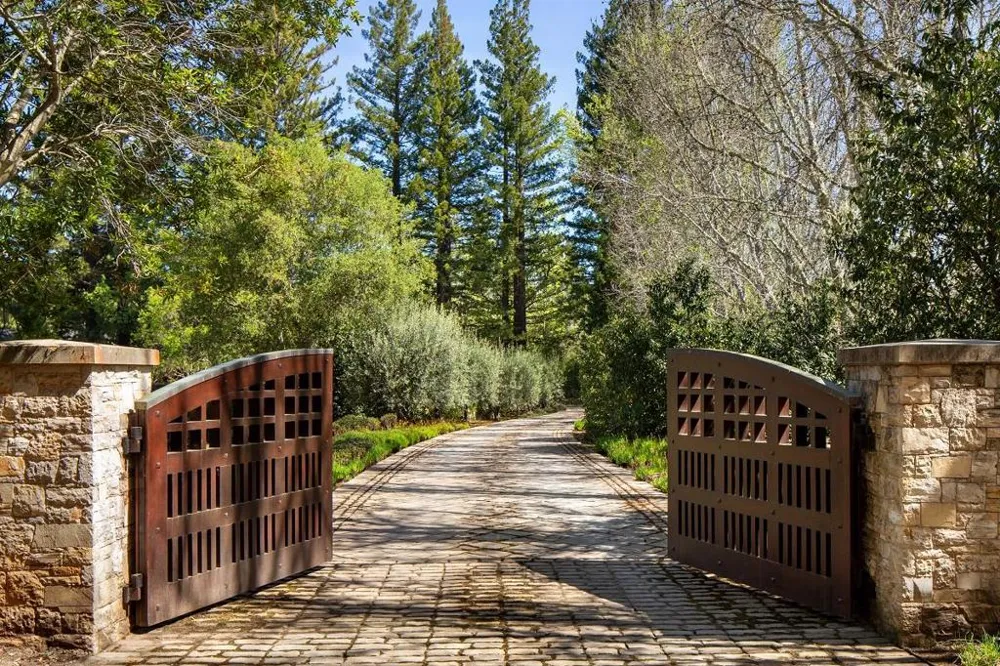 15 Hidden Valley Lane Woodside, CA 94062