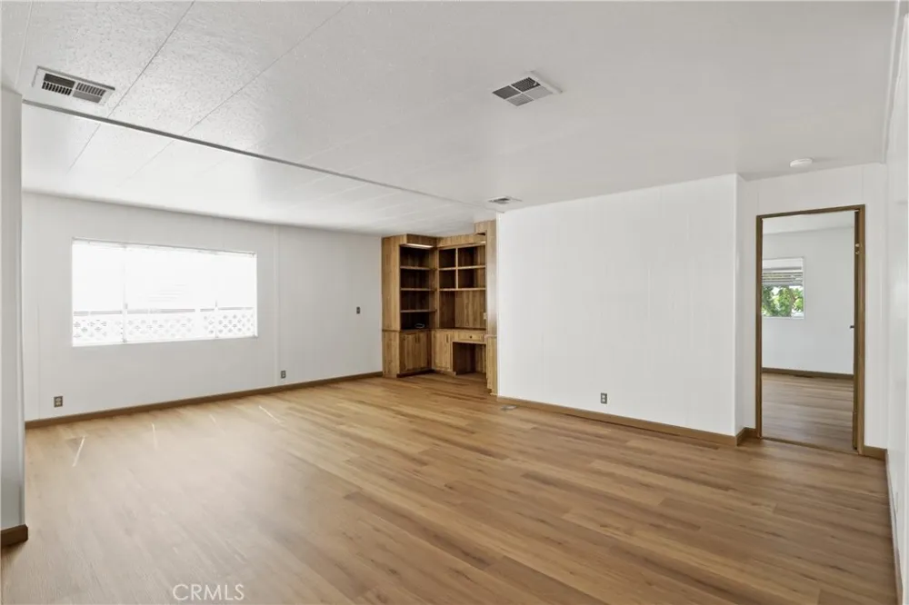 3800 Bradford Street #307 La Verne, CA 91750