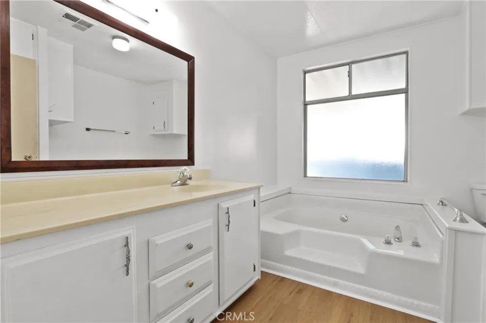 3800 Bradford Street #307 La Verne, CA 91750