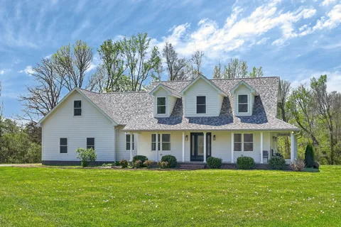 302 Ligon Ln