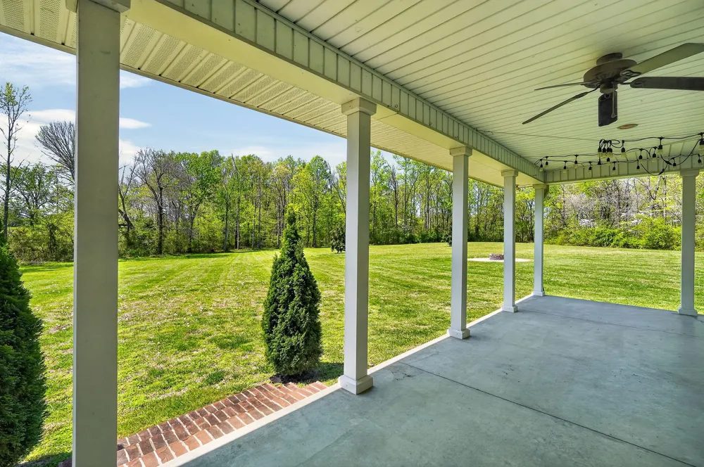 302 Ligon Ln Baxter, TN 38544