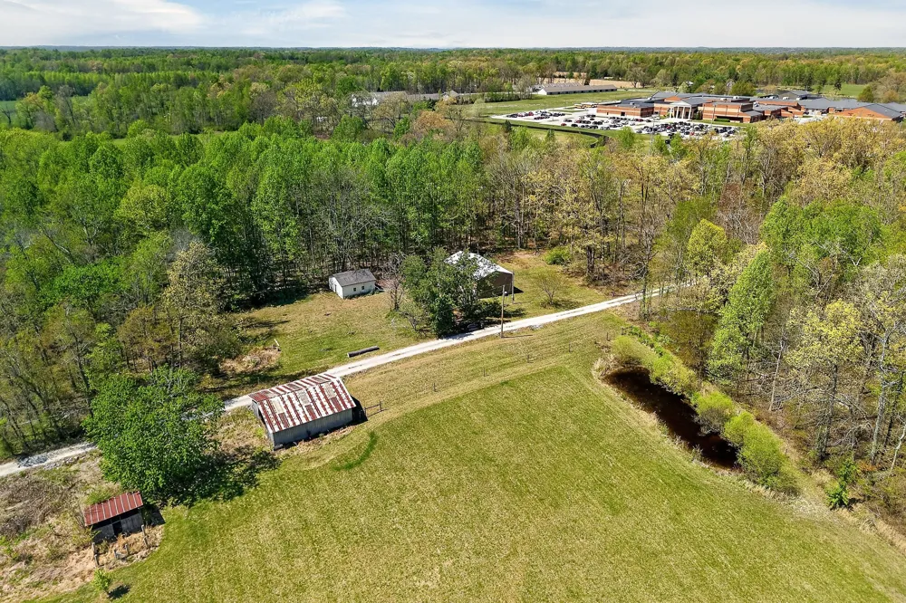 302 Ligon Ln Baxter, TN 38544