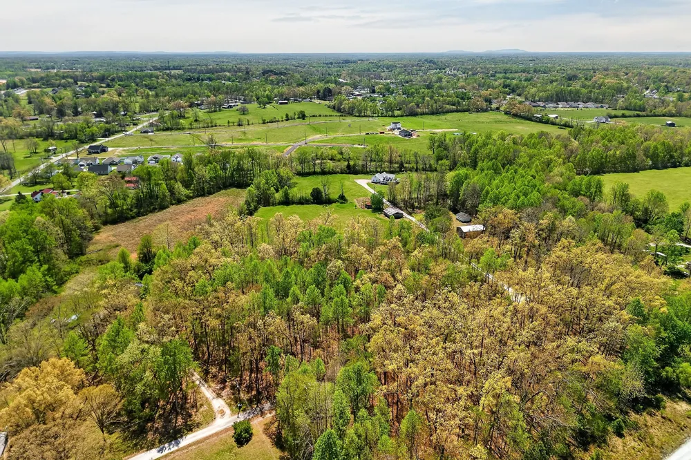 302 Ligon Ln Baxter, TN 38544
