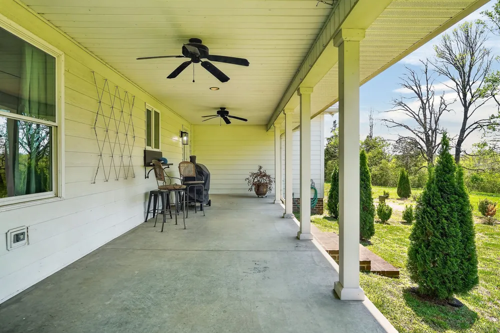 302 Ligon Ln Baxter, TN 38544