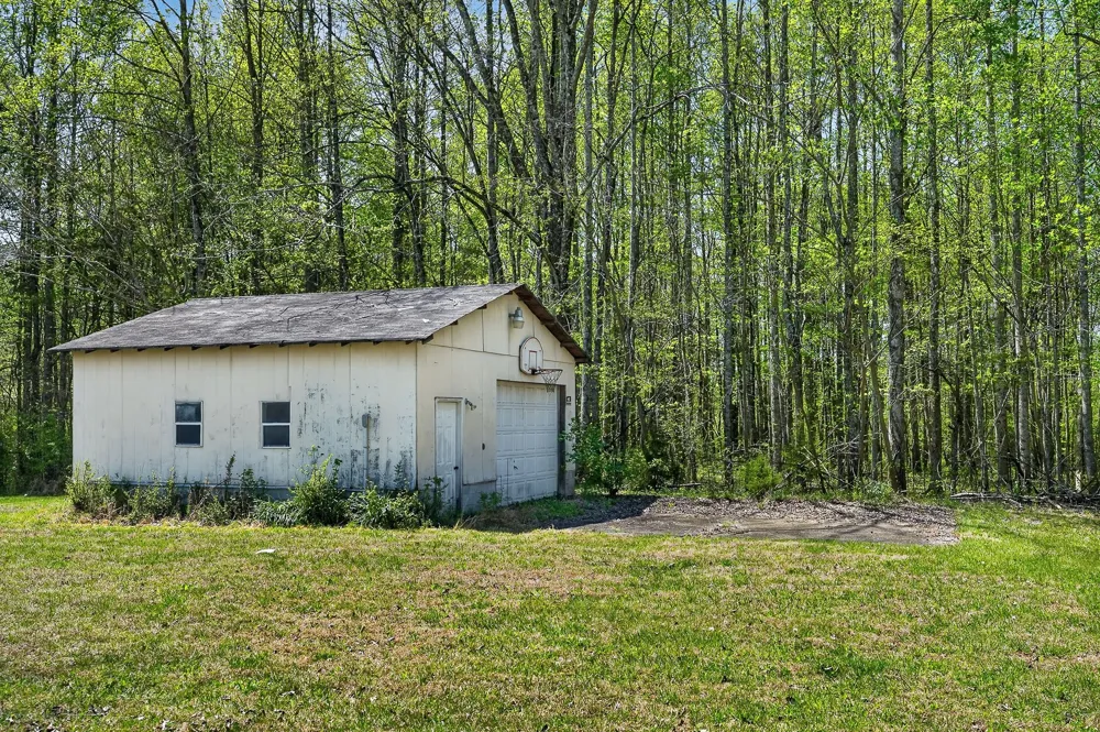 302 Ligon Ln Baxter, TN 38544