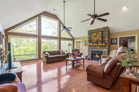 300 Gunter Smith Rd
