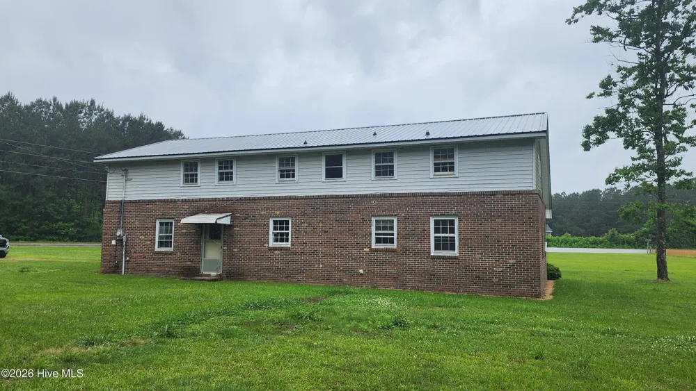 581 Hallsboro Road Clarkton, NC 28433
