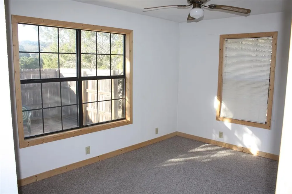 100 Valley Verde Court Wimberley, TX 78676